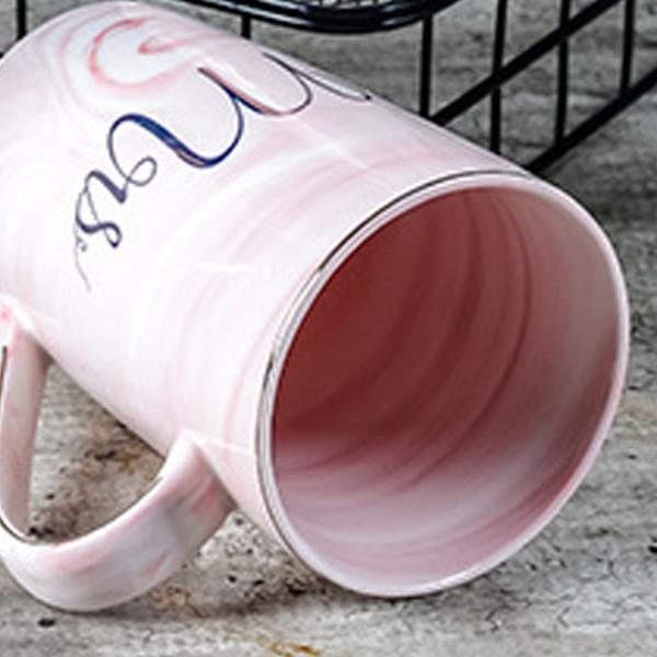 Kaffe kopp, gave til eksamen, med skje og lokk,