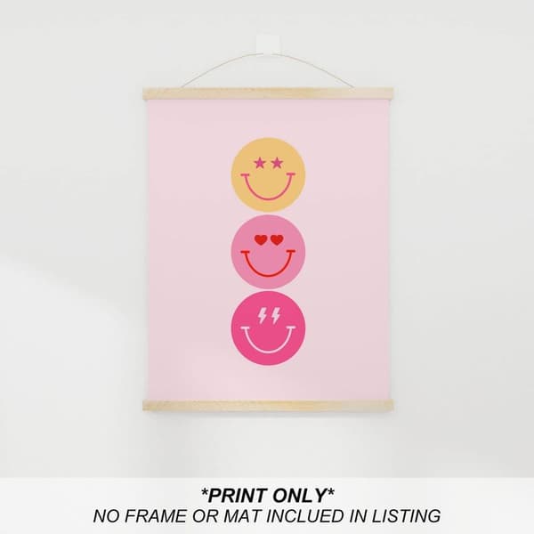 Pink og hvid vægkunst til soveværelset