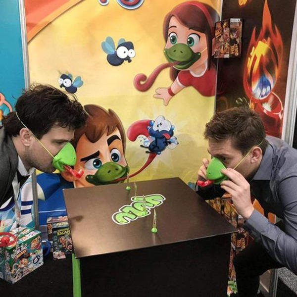Interaktivt multiplayer brætspil: Greedy Chameleon, Chameleon spiser