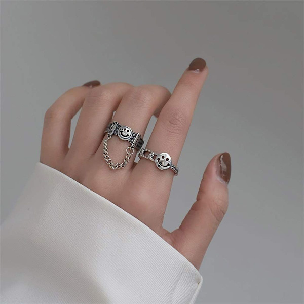 Gotisk knogring set, 2-delad smiley finger ring med halvöppen kedja tofs KLB
