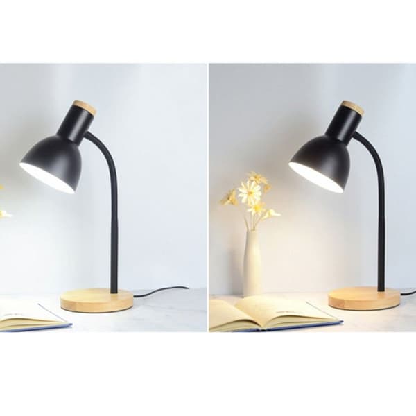 Stabil LED-bordlampe med solid trebase og fleksibel slange KLB