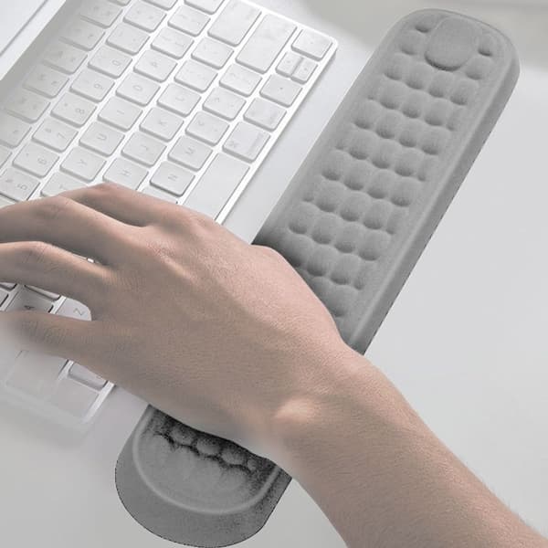 Sæt med håndledsstøtte i memory-skum til computertastatur, grå