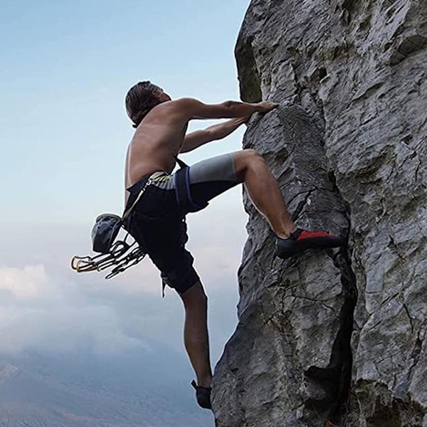 Alastelun pelastuslasku kahdeksan numeron renkaalla Lehmän sarvikehällä Abseil-laite Ulkoilma Kl