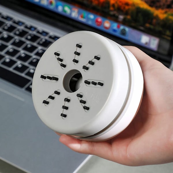 Mini bordstøvsuger med USB-lader og rengjøringsbørste for kontor og hjem