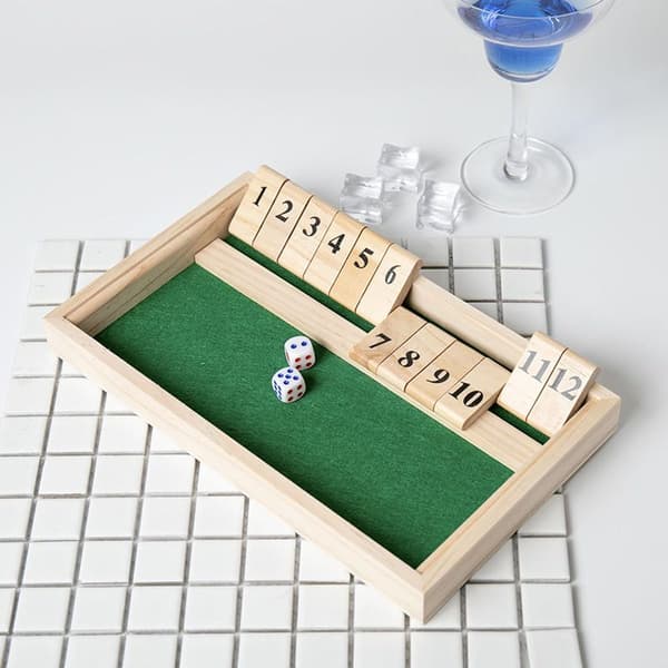 Relaxdays Shut The Box 9s, 2 träkuber & tärningsbräda, för minst 2 spelare, klassisk KLB