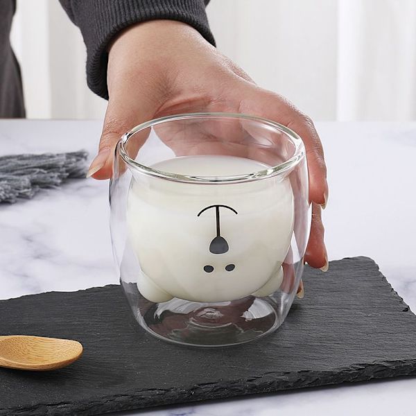 Søte kopper med kaffe, teglass, drikkeglass, kaffeglass