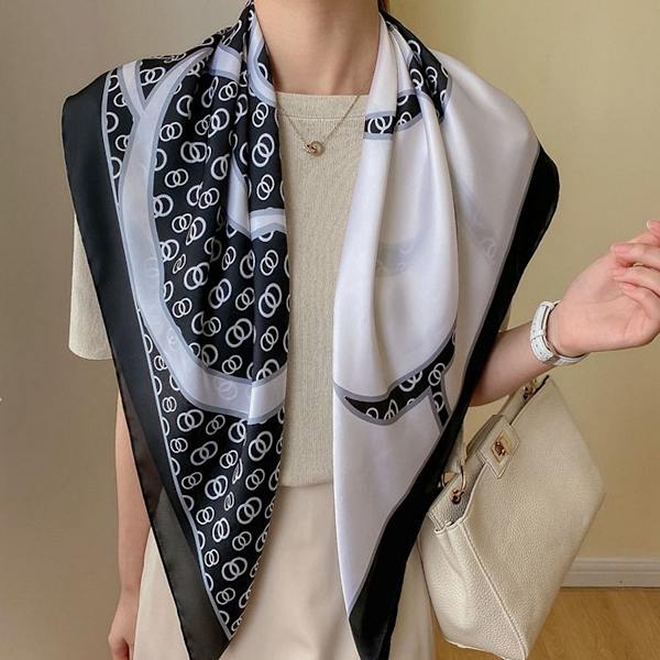 Halsduk Medium fyrkantig satinscarf för kvinnor KLB