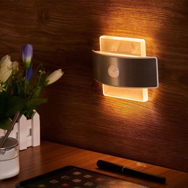 LED-nattlampa med rörelsesensor, driven av KLB