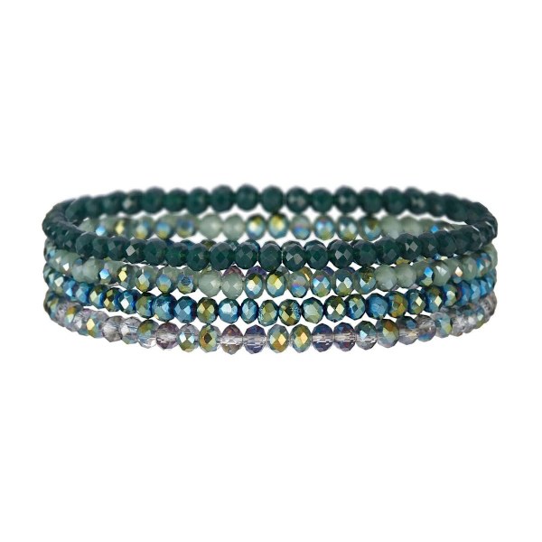 Fyra armband i set för kvinnor