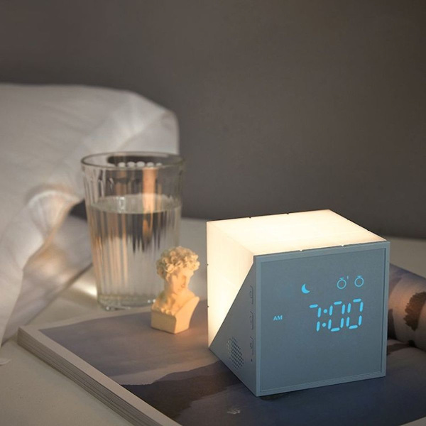 Rubiks kub-väckarklocka med LED-nattlampa USB-laddning Färgglad tecknad väckarklocka (Rosa)