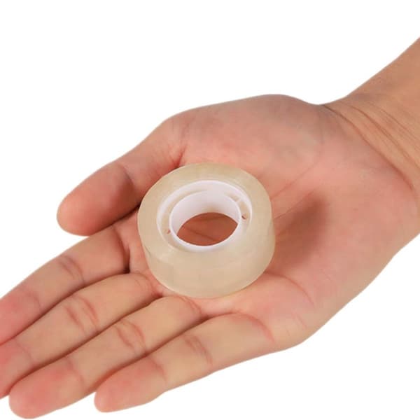 12 rullar med transparenta tejprefill. Rulla transparenta