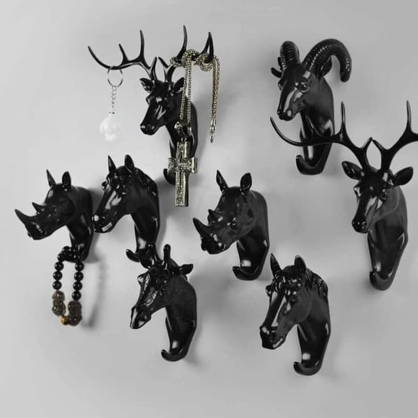 Djurskulptur väggkrok, svart elefant, hartsmaterial