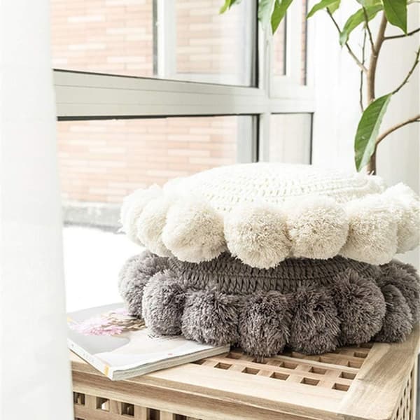 Runde boho-puter med pomponer, macrame-puter gulvpute