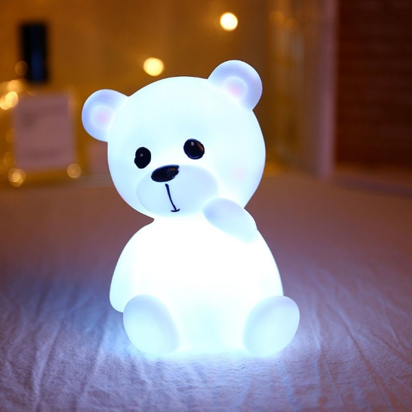 LED Little Bear Plast Vit Nattljus Barnrum KLB