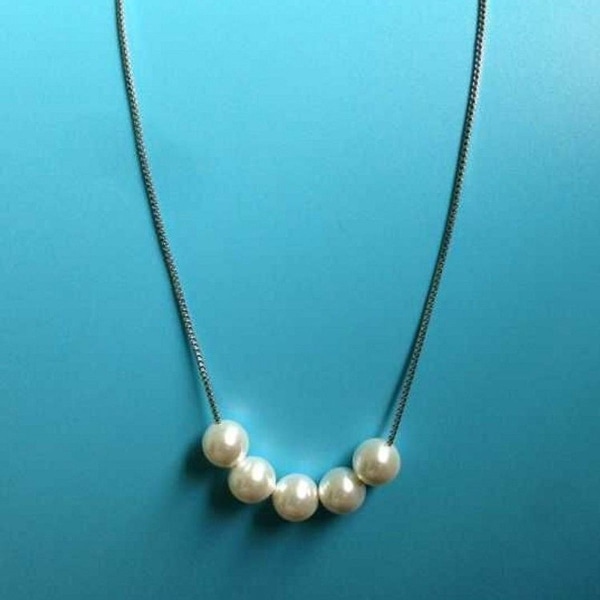 Tyylikäs ja elegantti syntymäpäivä- ja joulukaulakoru naisille