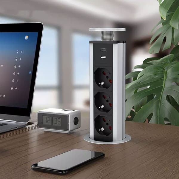 Desktop stikkontakt Multifunktionel 3 stik 2 USB porte Moderne KLB