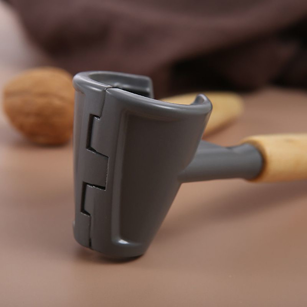 Pähkinänsärkijä ja pullonavaaja - Hazelnut Bottle Opener - Pihdit Harmaa Puukahva 17*7*5.8cm
