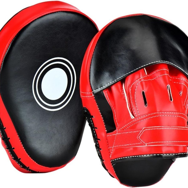 Treenipatjat, potkunyrkkeilyhanskat Muay Thai -potkunyrkkeilyliikkeisiin, karate, KLB