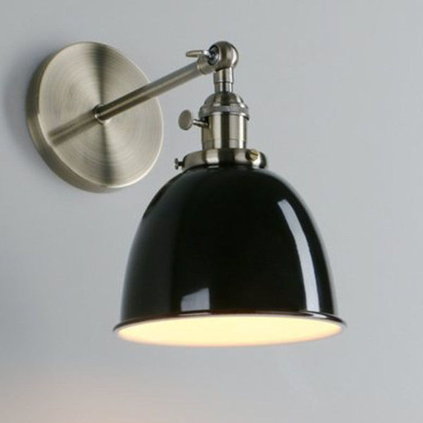 Moderne loftslampe i halvcirkel med sort metalskærm KLB