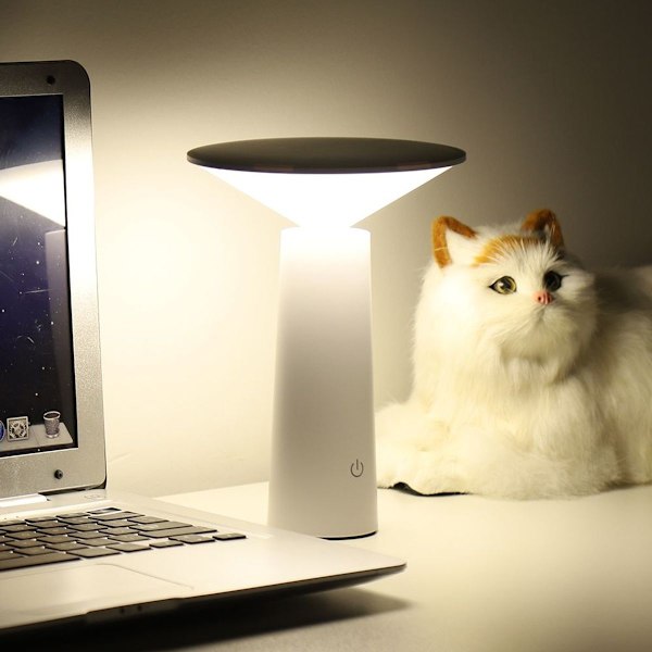 Esimerkki himmennettävästä USB-lataus LED-pöytävalaisimesta kosketusohjauksella KLB