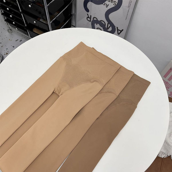 Talvivuoratut sukkahousut, lämpimät, läpikuultavat, ihonväriset, tumma iho KLB