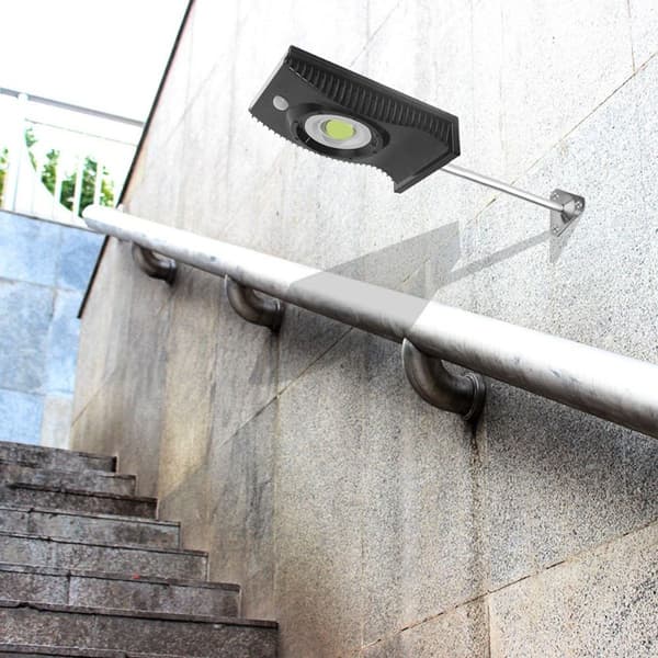 Vanntett hage/gård solcelledrevet utendørs sensor LED KLB