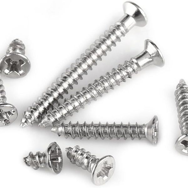 Eske med 800 stk M2 sortimentsskruer skrue flatt hode countersunk hode KLB