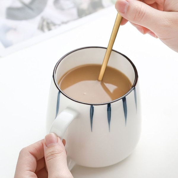 Handmålad vattenkopp i keramik, kaffekopp, vattenkopp