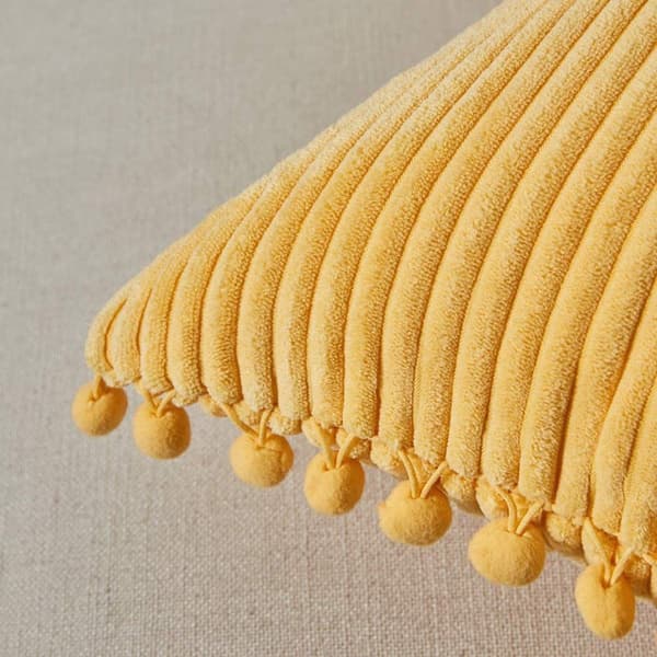 2-pack kuddfodral för soffa, 45 x 45 cm, elegant kuddfodral med pom poms