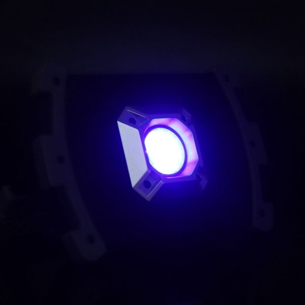 Tehokas kannettava COB-LED-hätävalaisin KLB