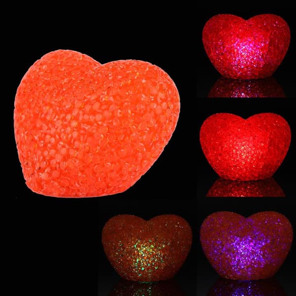 Hjerteformet LED-lampe til Valentinsdag - Farverig natlampe til KLB
