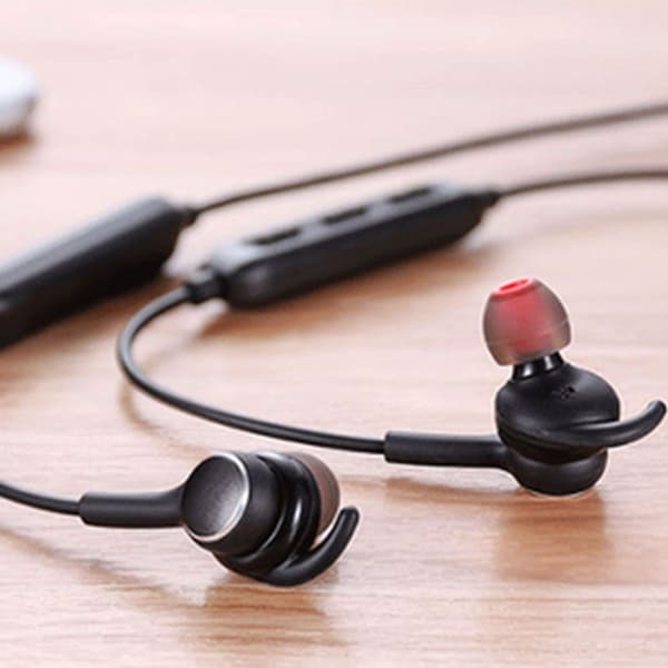 Bluetooth-hovedtelefoner i øret, sportshovedtelefoner med 12 timer. Sort