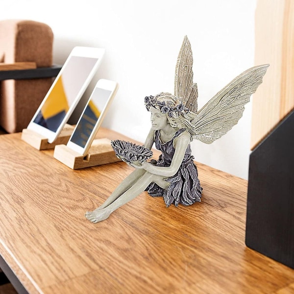 Have statue af fe i haven - engle statue til haven - kreativ