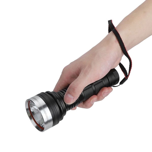 SST40 LED-ficklampa USB-uppladdningsbar 6500K 2000LM 3 KLB