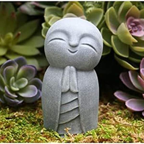 Munk leende Buddha staty, perfekt dekoration för ditt hem