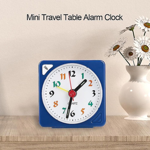 Mini rejsevækkeur: Quartz LED-lys, snooze-funktion, batteridrevet
