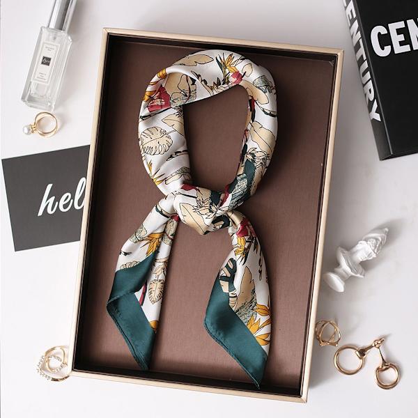 Sidenkänsla sjal. Dam medium fyrkantig satinscarf KLB