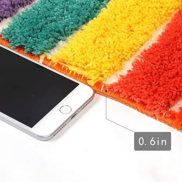 Fargerikt stripet badematte, halvcirkelformet sklisikkert absorberende mikrofiber, egnet