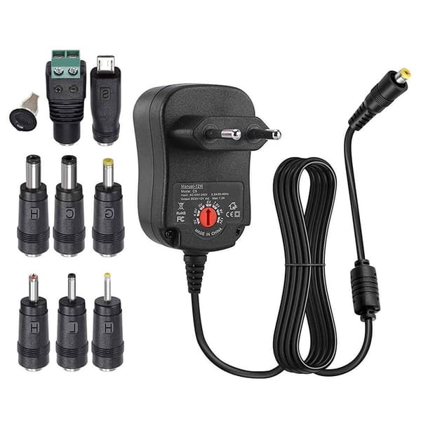 Universal 12W AC/DC-adapter med 8 DC-stik