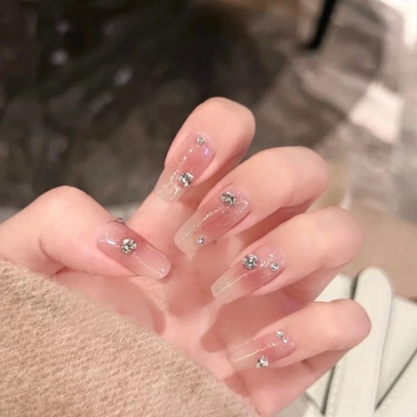 2 sæt manicure diamant neglepynt med 6 gitre - 03 Champagne