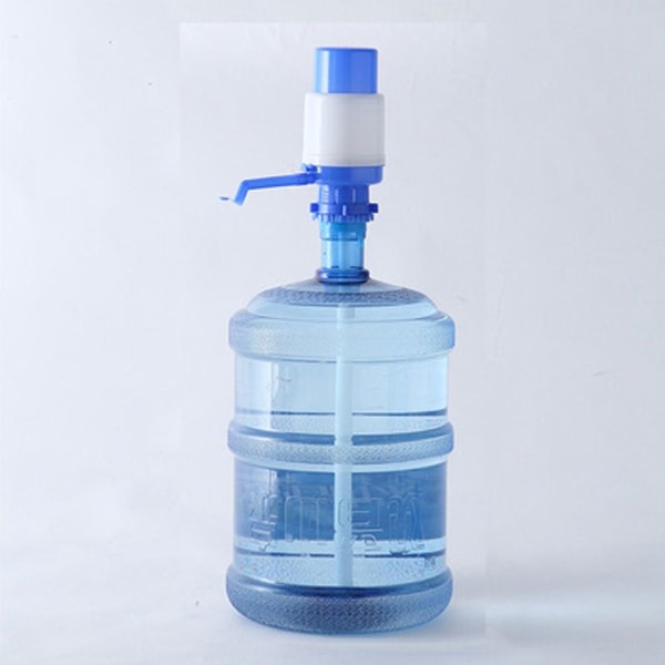 Manual Water Dispenser Adaptable to Bottles and Cans-