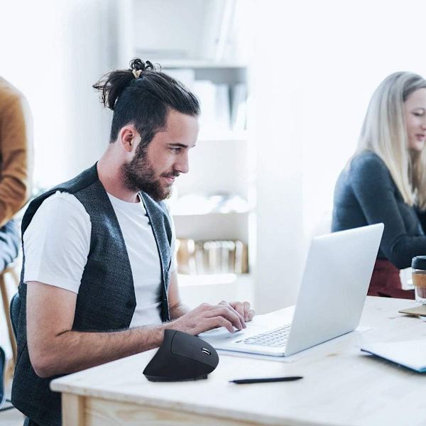 Ergonomisk vertikal trådløs mus, oppladbar optisk mus,