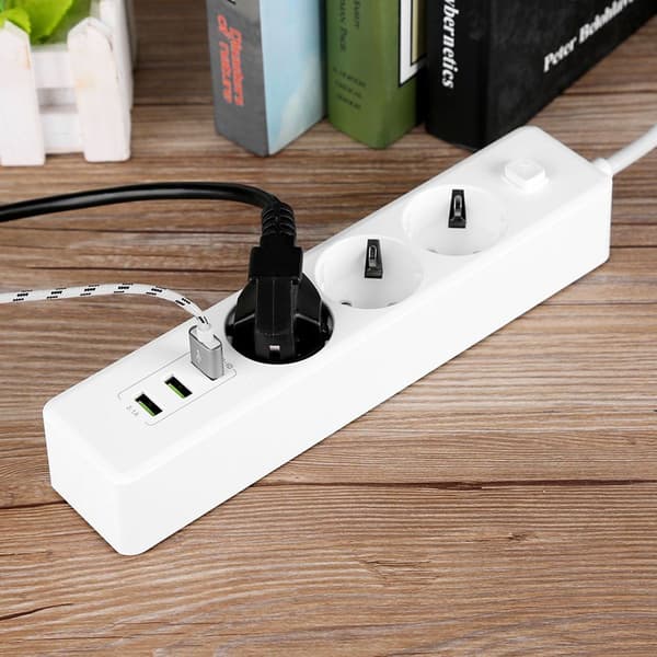 Smart USB-strømskinne med EU-plugg, 3 porter og 3 stikkontakter KLB