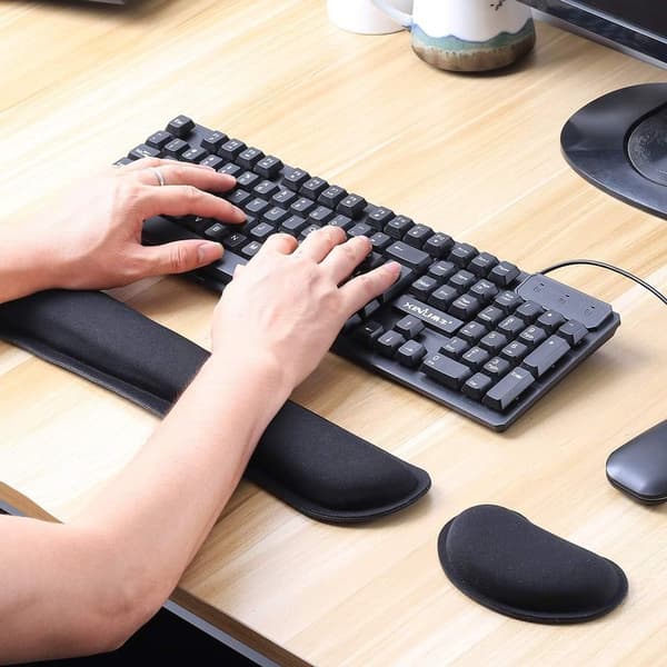 Ergonomisk musepude og håndledsstøtte til tastatur, musepude i memory-skum,