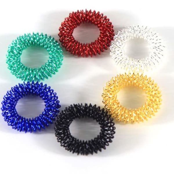 Spikiga sensoriska fingerringar (10-pack) - bra fidgetleksak med piggar KLB