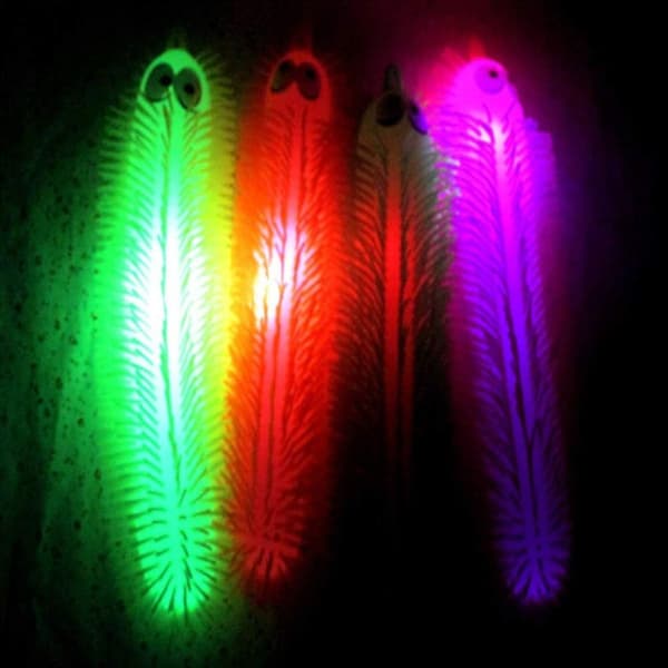 4 stk. Blinkende Lysende Strækbar Caterpillar Squishy Stressbolde Legetøj KLB