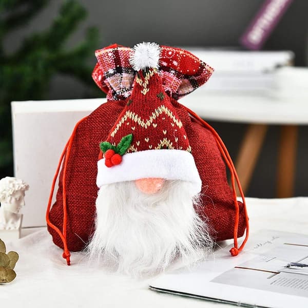 Harlotte Jul 3D godispåsar med svenska tomtenissar KLB