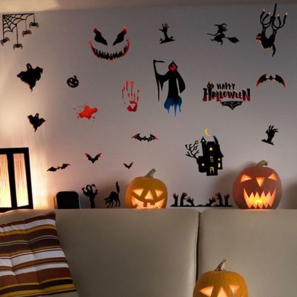 2 sarjaa Halloween-aiheisia hauskoja linnoja, lepakoita, mustia kissoja ja palmuja olohuoneen seinälle