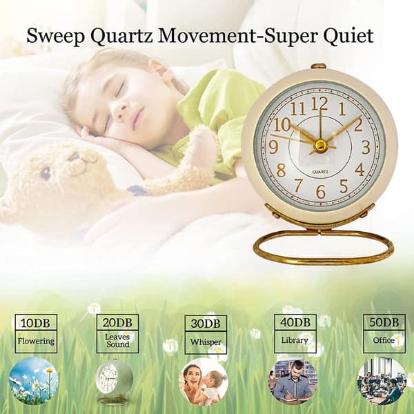 Liten bordsur, klassisk bordsur för barnrum, analog alarm, beige