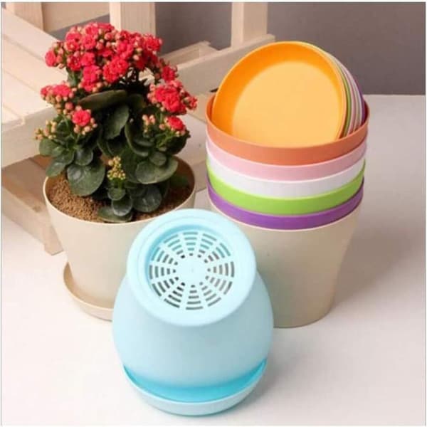 8 stk. 14 cm farverige plastikpotter til planter, 8 plantefarver
